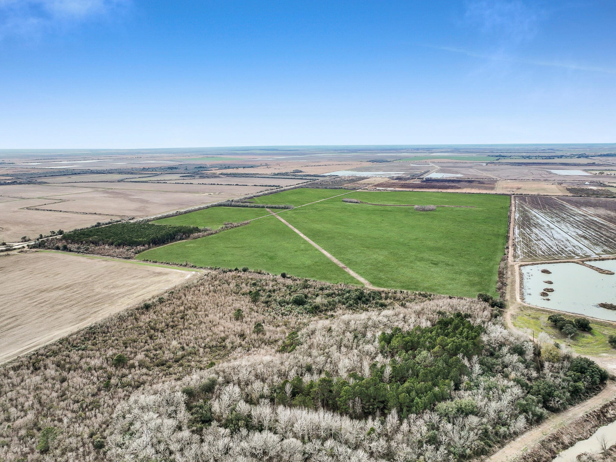 747 Canal Road Winnie, TX 77665 - Photo 14 of 21 a view of a field with an ocean