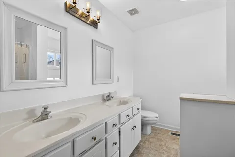 $319,900 | 7 Fitzpatrick Court, Fountain Inn, SC 29644