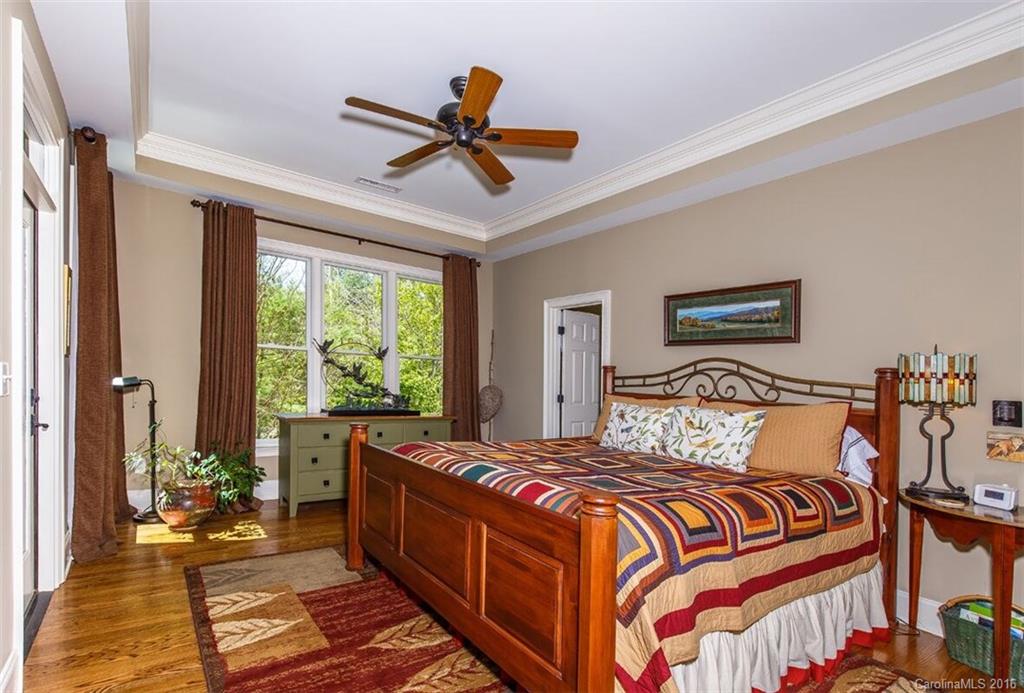 89 Meadowview Road, Unit V20R Brevard, NC 28712 - Photo 14 of 24 Gallery Image 14