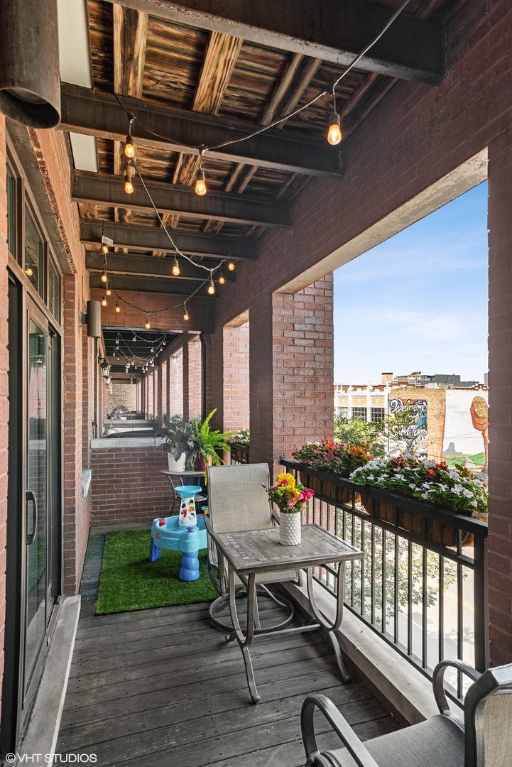 1411 West Chicago Avenue, Unit 3 Chicago, IL 60642 - Photo 17 of 19 a outdoor space with furniture