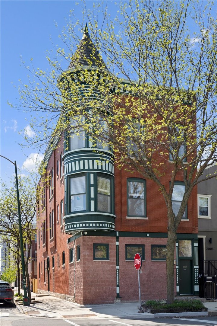 2001 West Ohio Street, Unit 1N Chicago, IL 60612 - Photo 1 of 13 a front view of a building