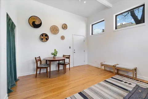 $285,000 | 2001 West Ohio Street, Unit 1N, Chicago, IL 60612