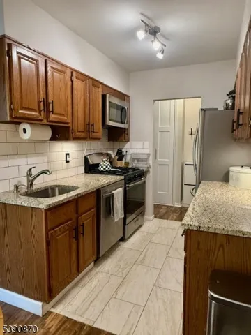 $279,900 | 458 River Road, Unit C, Nutley, NJ 07110