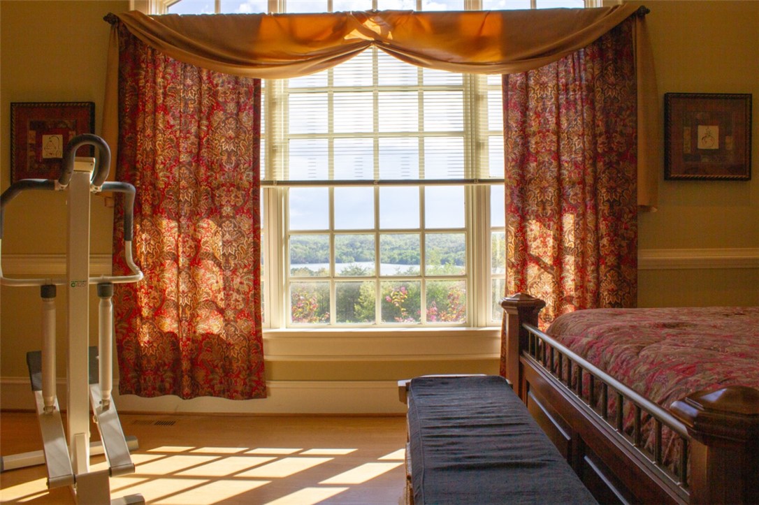 120 Summit Trail Westminster, SC 29693 - Photo 19 of 49 Primary Bedroom