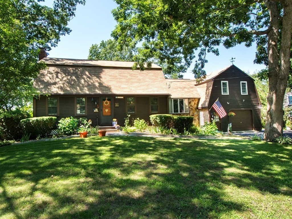34 Liberty Road Marshfield, MA 02050 - Photo 1 of 22 Gallery Image 1