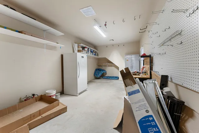 $859,990 | 16919 Fondness Park Drive, Spring, TX 77379