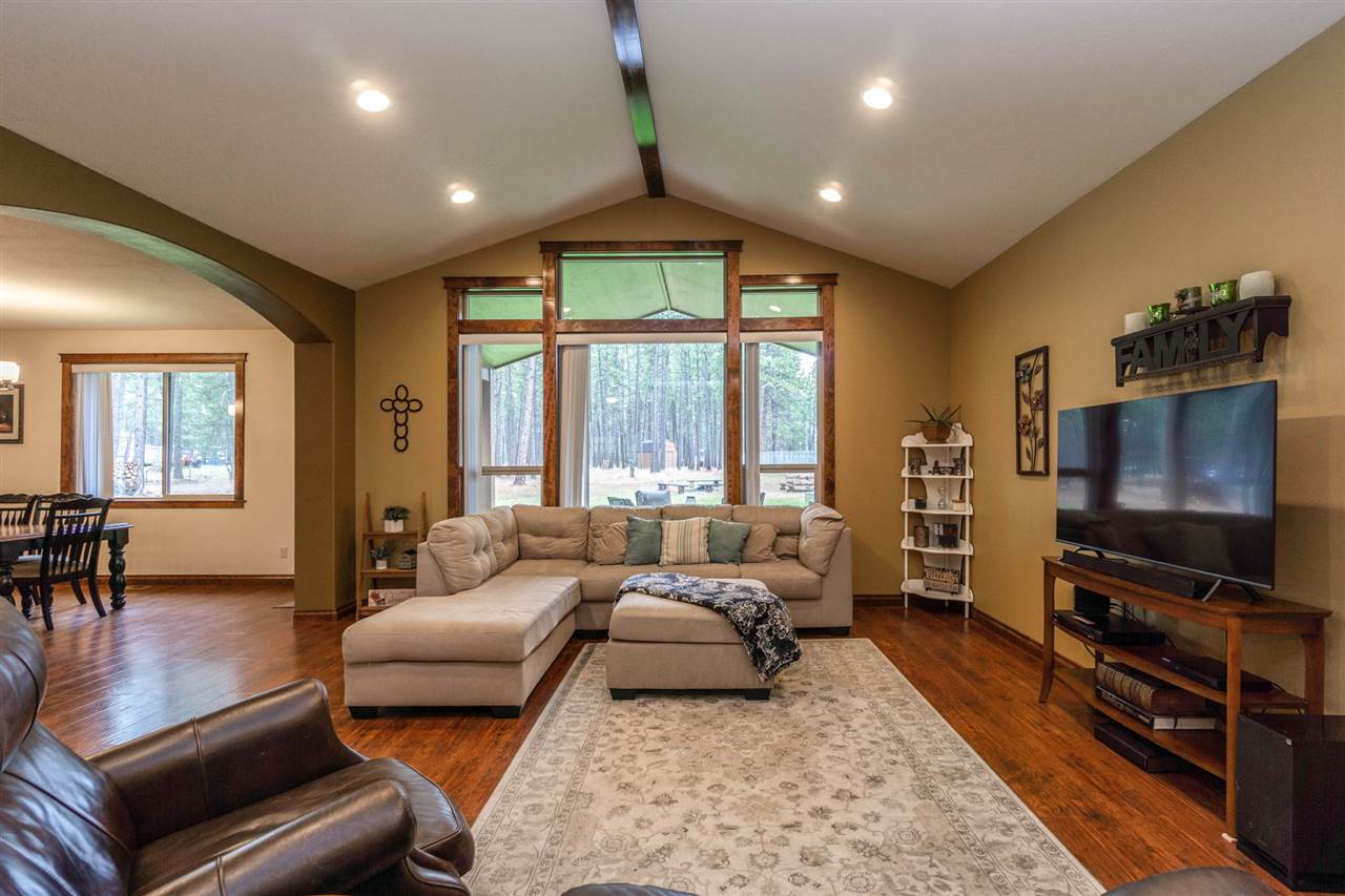 7404 West Griffin Road Cheney, WA 99004 - Photo 4 of 20