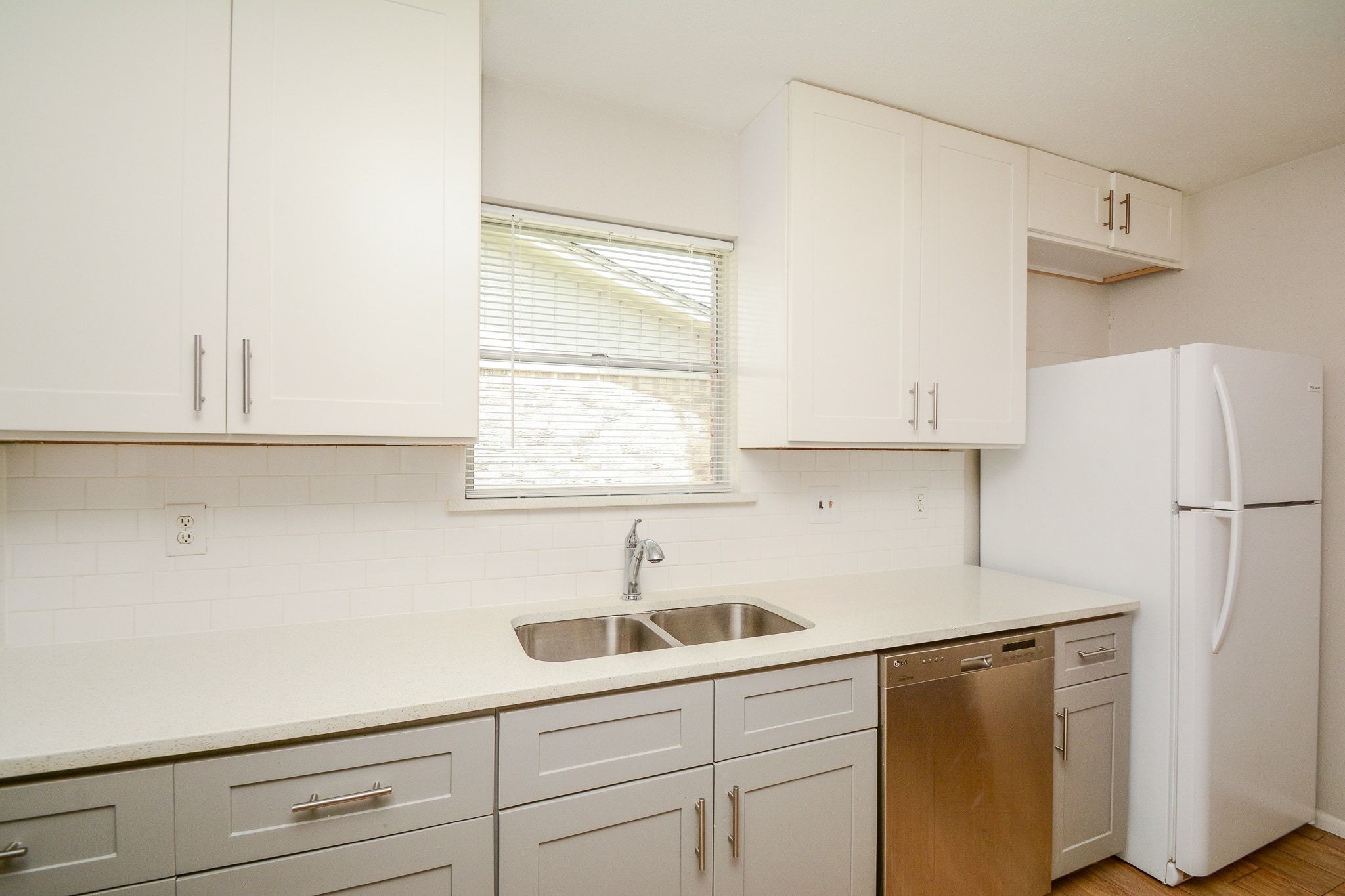 6002 Verdome Lane Houston, TX 77092 - Photo 13 of 49