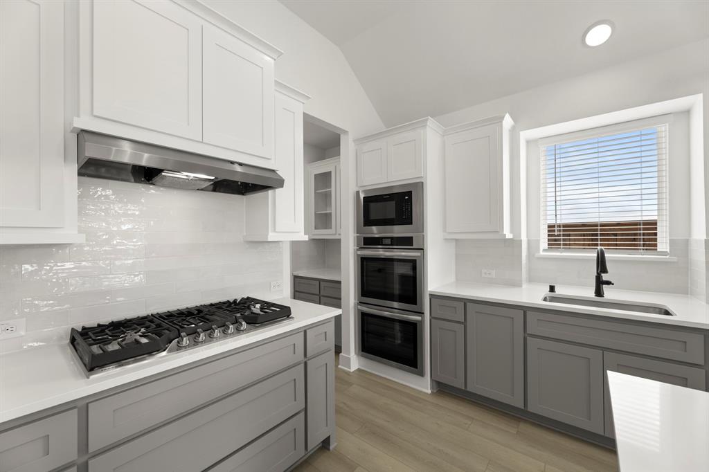 2391 Bell Way Forney, TX 75126 - Photo 14 of 36 10. 2391 Bell - Kitchen (4)