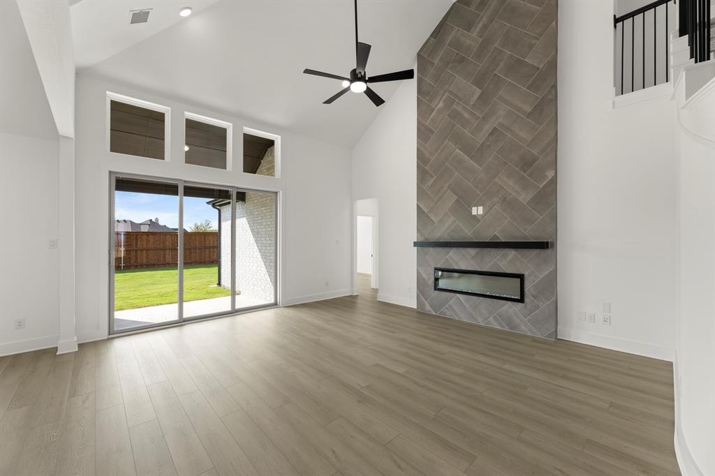 2391 Bell Way Forney, TX 75126 - Photo 17 of 36 08. 2391 Bell - Kitchen (2)