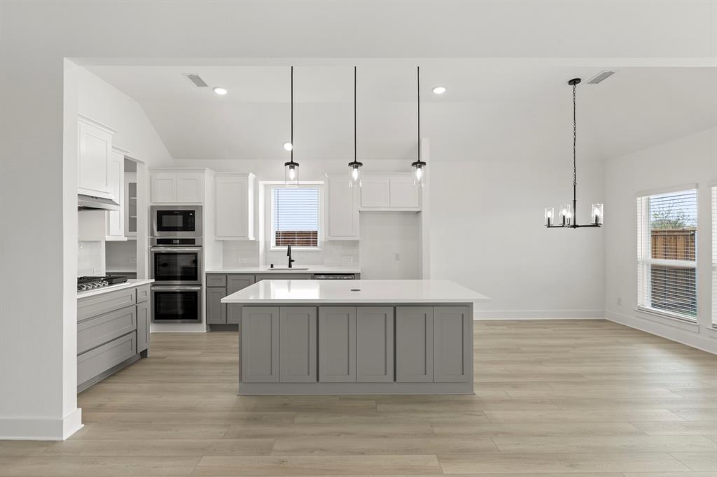 2391 Bell Way Forney, TX 75126 - Photo 7 of 36 07. 2391 Bell - Kitchen