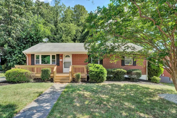 $279,950 | 1008 Rosemary Avenue Southeast, Roanoke, VA 24014