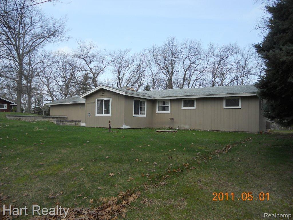 4225 Port Austin Road Caseville, MI 48725 - Photo 4 of 12 005