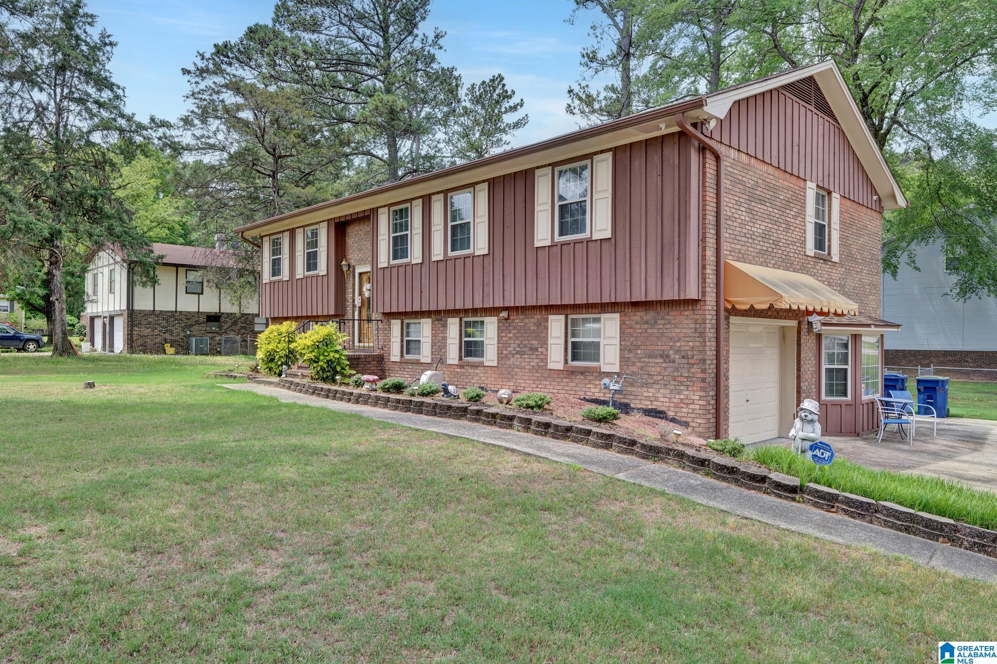 1121 Pacific Drive Alabaster, AL 35007 - Photo 2 of 36