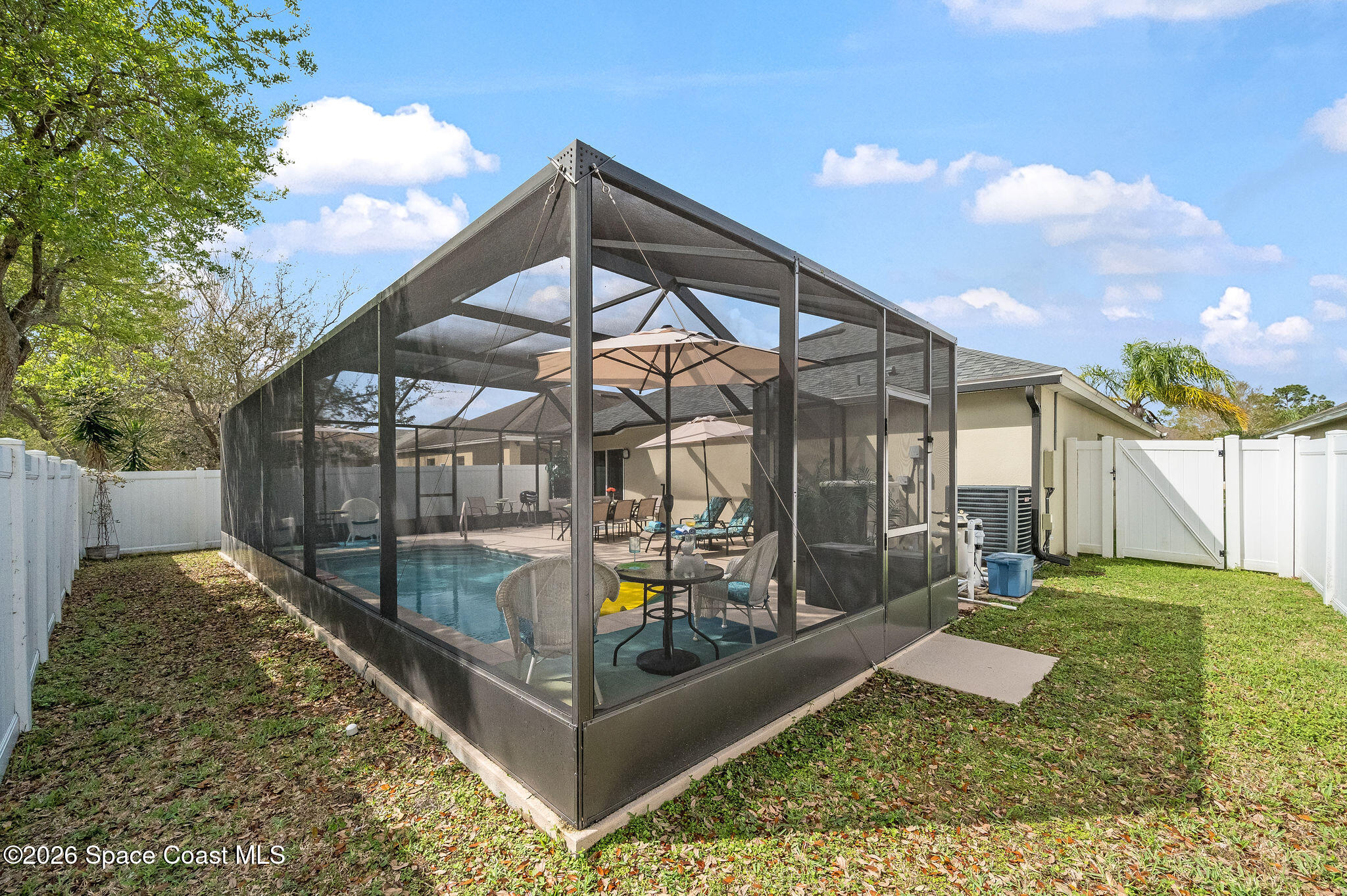 3911 Joslin Way Melbourne, FL 32904 - Photo 50 of 63 Backyard