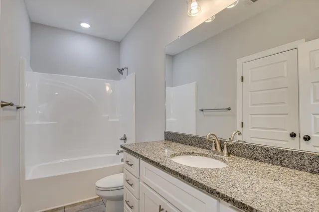 $489,900 | 916 Walker Pt Drive, Grovetown, GA 30813