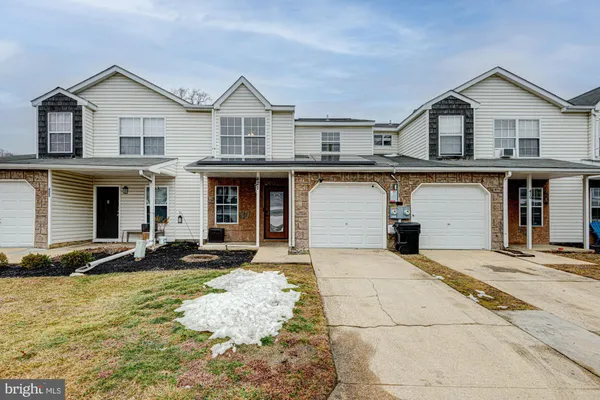 $315,000 | 421 South Antlers Place, Bear, DE 19701
