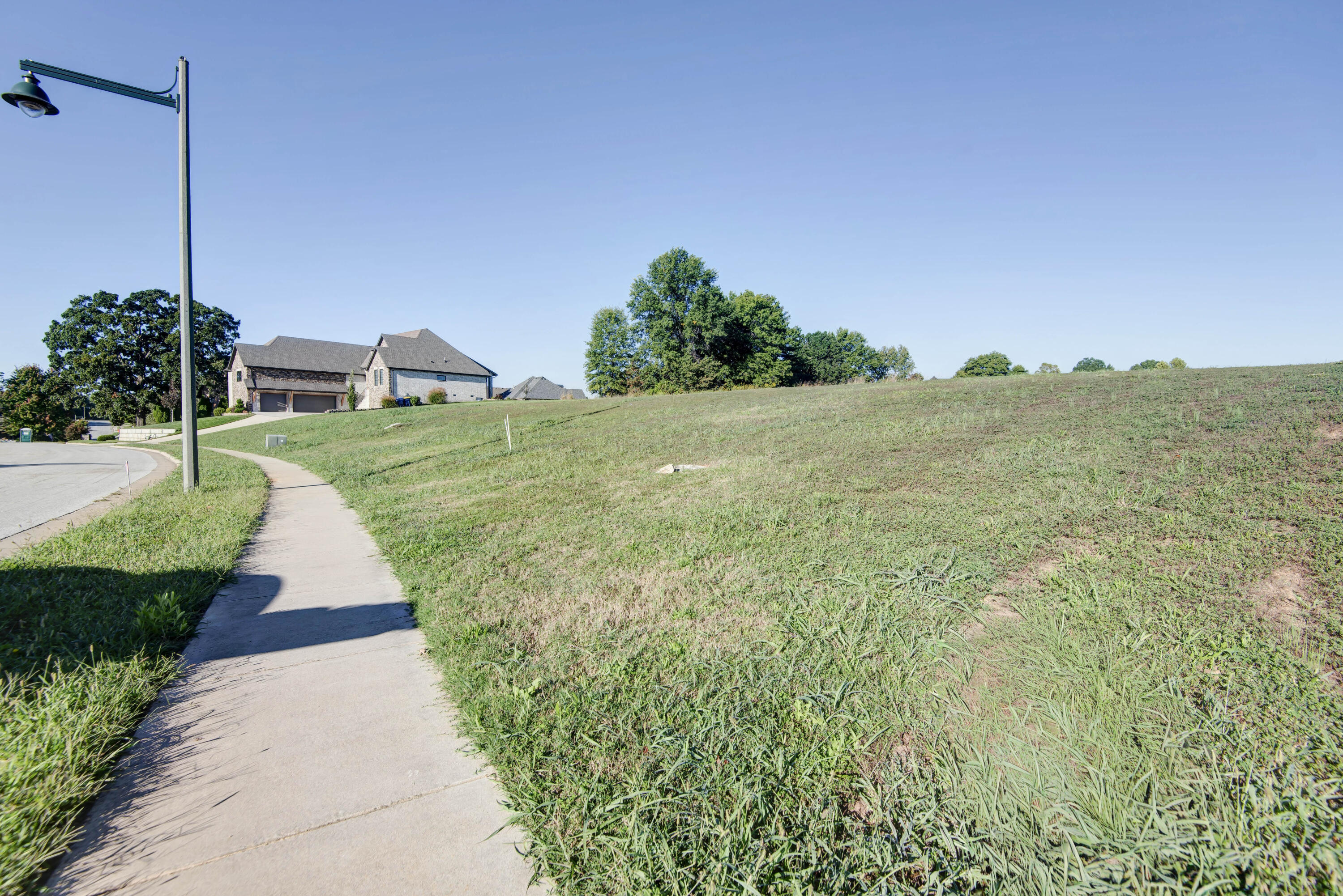 3231 West Bluffview Street Springfield, MO 65810 - Photo 19 of 27 Bluffview (2)