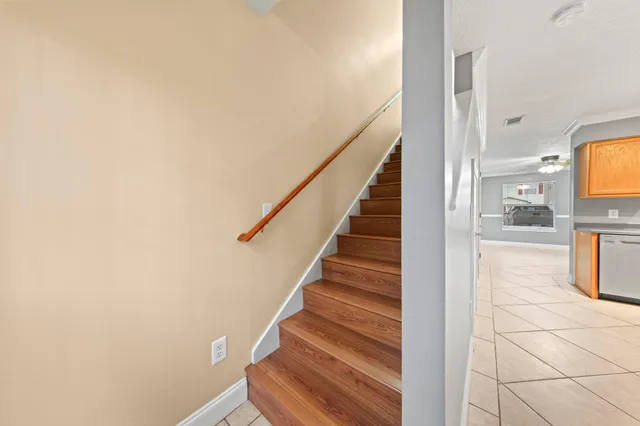 a view of entryway and hall