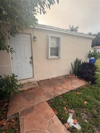 $1,450 | 410 North 58th Avenue, Unit 408, Hollywood, FL 33021