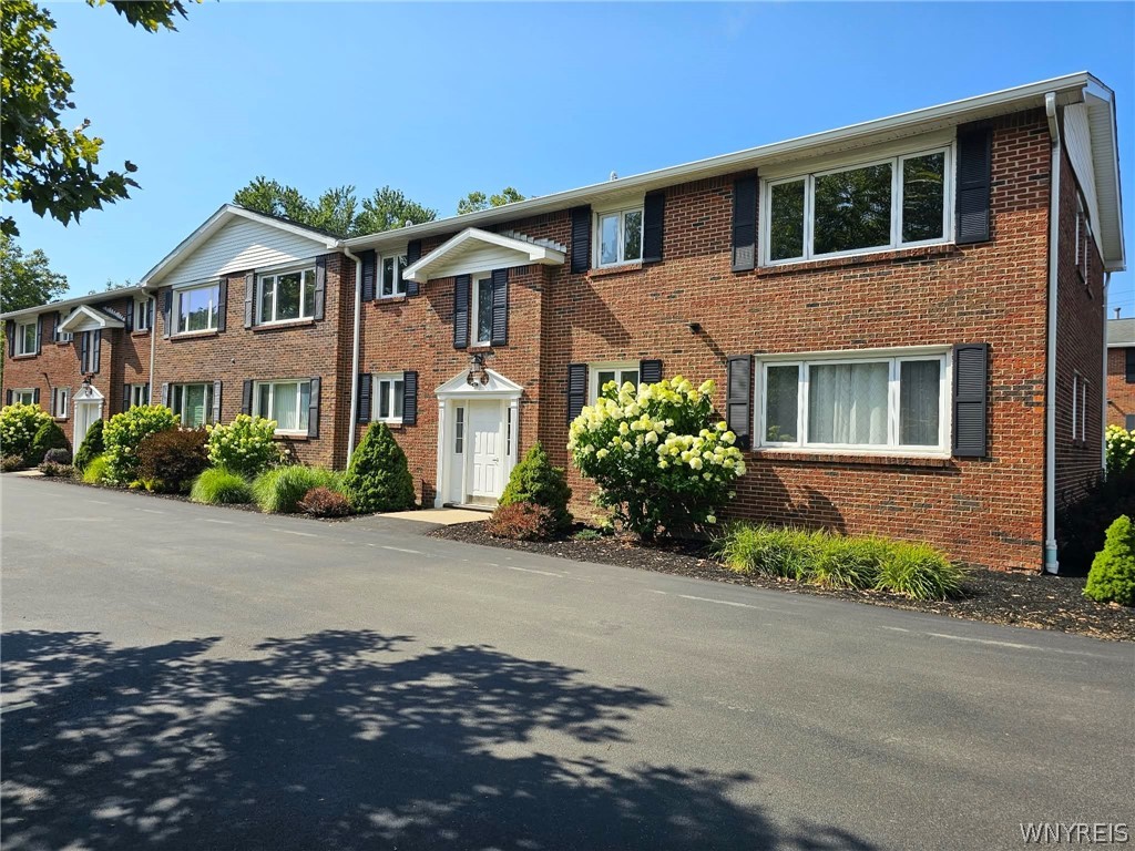1041 Reserve Road, Unit 7 West Seneca, NY 14224 - Photo 2 of 37 Gallery Image 2