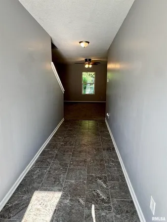 $2,100 | 4432 North Michigan Avenue, Davenport, IA 52806