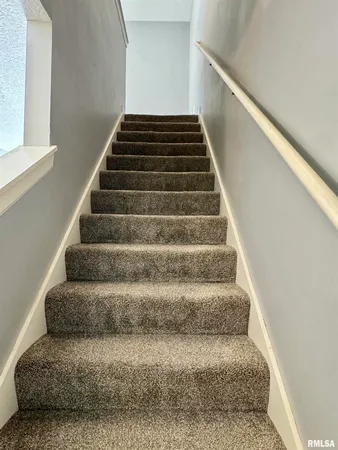 $2,100 | 4432 North Michigan Avenue, Davenport, IA 52806