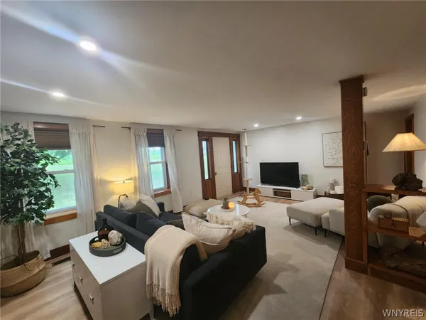 $350,000 | 5177 Lower Mountain Road, Cambria, NY 14094