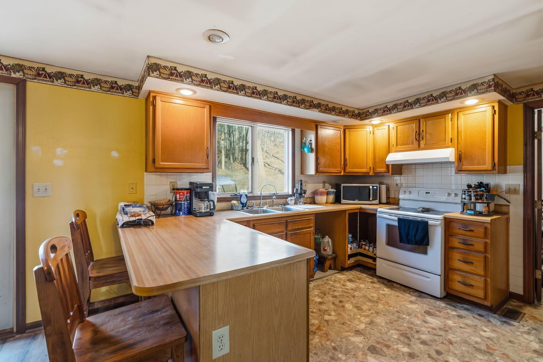 5250 Dry Run Road Chillicothe, OH 45601 - Photo 11 of 25 kitchen