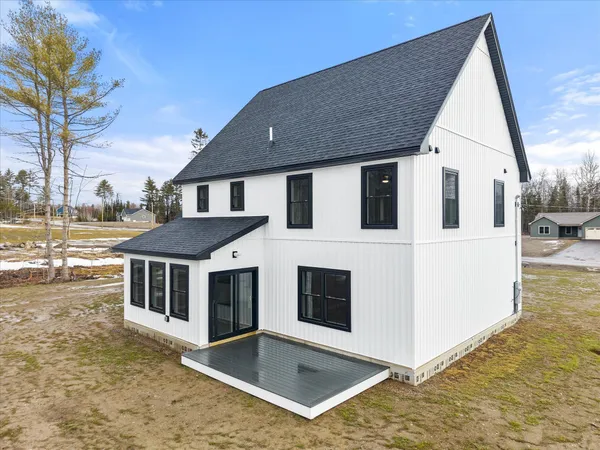 $599,900 | 673 Streamside Avenue, Hermon, ME 04401