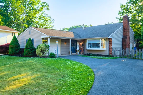 $430,000 | 722 Whitman Drive, Blackwood, NJ 08012