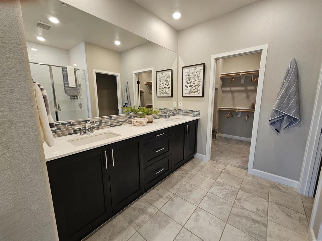 1118 Delpy View Point Vista, CA 92084 - Photo 14 of 24