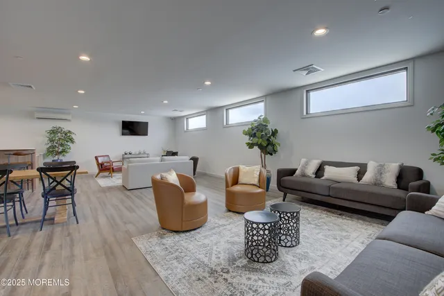 $2,900 | 258 Morris Avenue, Unit 418, Long Branch, NJ 07740