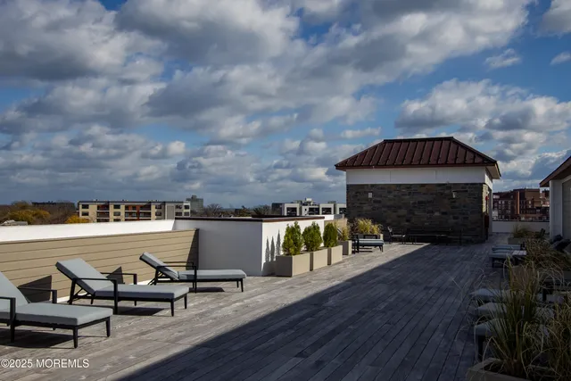 $2,900 | 258 Morris Avenue, Unit 418, Long Branch, NJ 07740