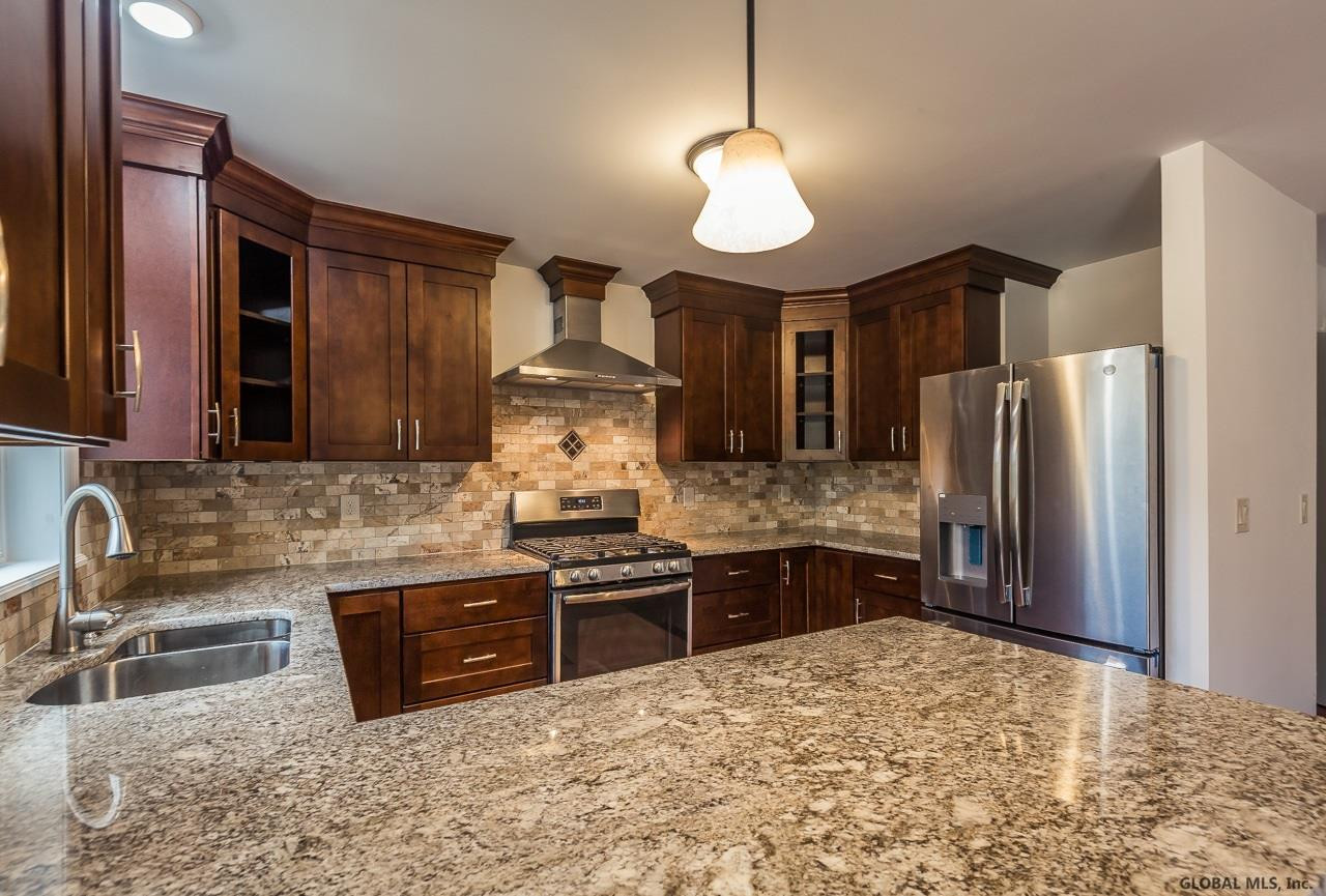 205 McQueen Road Perth, NY 12010 - Photo 9 of 50 Photo 9