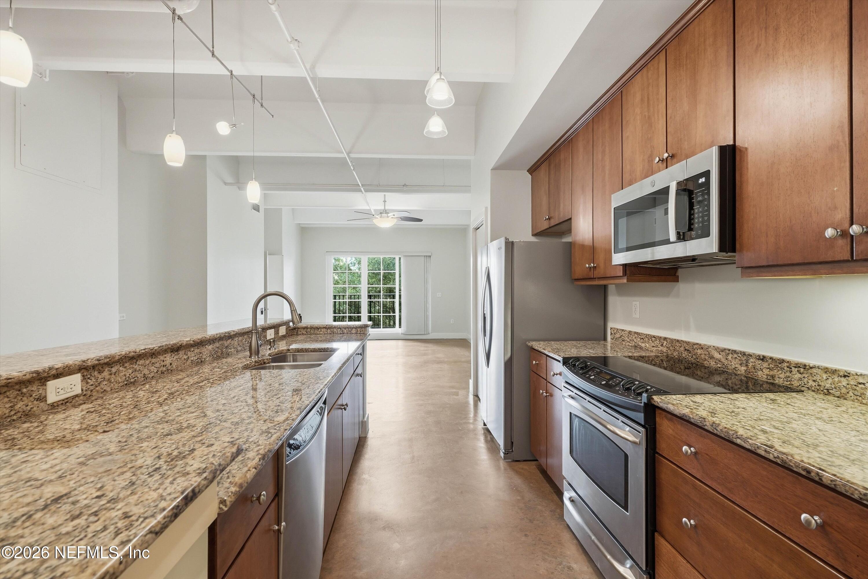 1661 Riverside Avenue, Unit 305 Jacksonville, FL 32204 - Photo 9 of 36 09-Kitchen