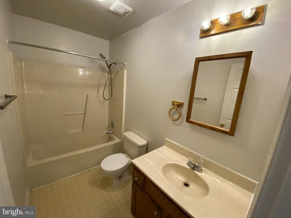 $1,745 | 212 Farrell Lane, Fredericksburg, VA 22401