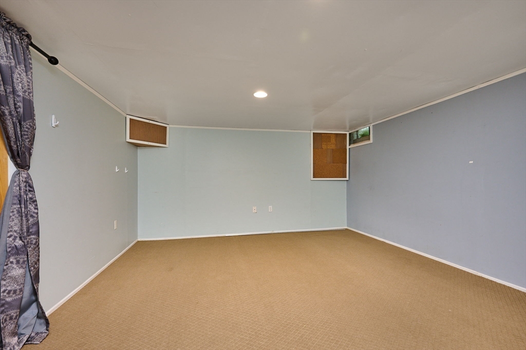 170 East Hadley Road, Unit 65 Amherst, MA 01002 - Photo 16 of 27