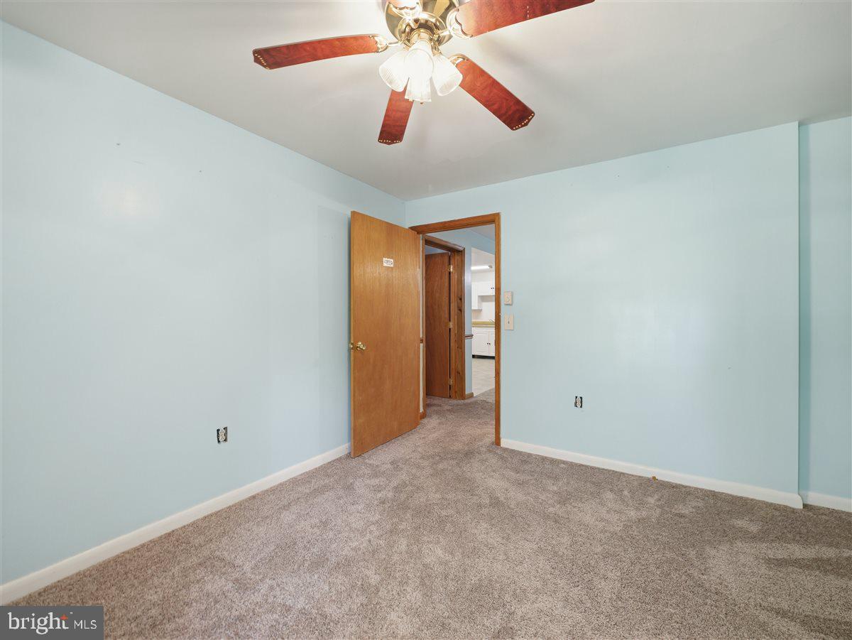2915 Fry Road Jefferson, MD 21755 - Photo 37 of 61 Lower Level In-Law Suite