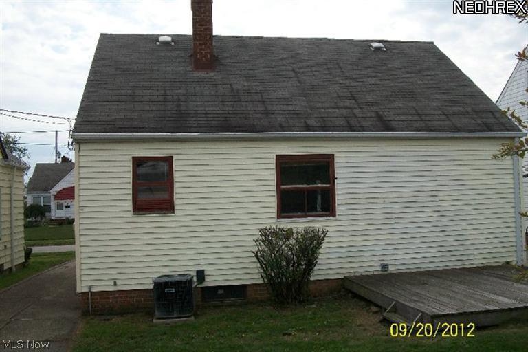 11809 Crofton Road Garfield Heights, OH 44125 - Photo 16 of 17 Gallery Image 16