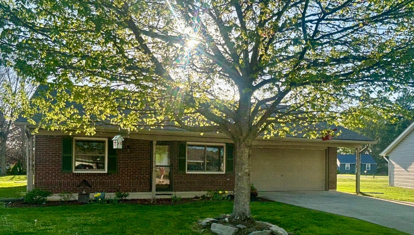 2865 Dawn Lane Springfield, OH 45503 - Photo 2 of 19