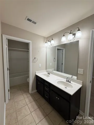 $2,900 | 1121 Wainscott Drive, Waxhaw, NC 28173