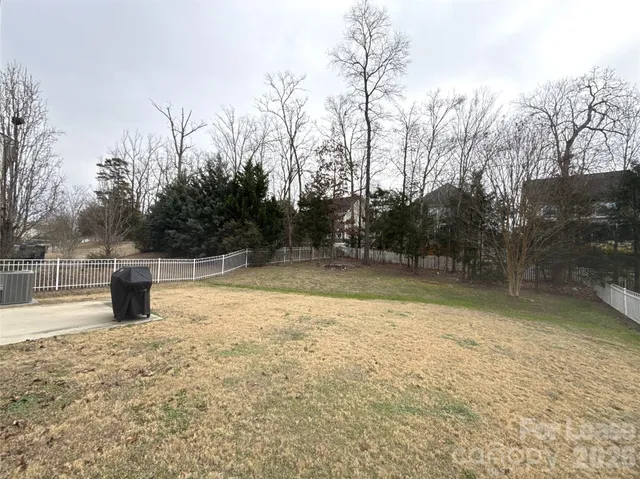 $2,900 | 1121 Wainscott Drive, Waxhaw, NC 28173