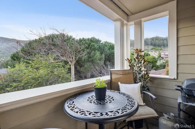 $978,000 | 415 Callippe Court, Brisbane, CA 94005