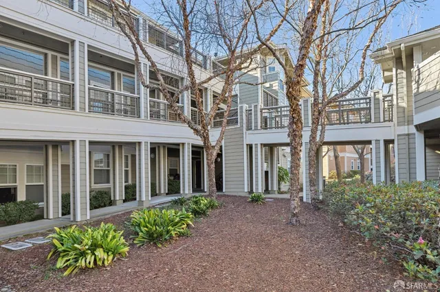 $978,000 | 415 Callippe Court, Brisbane, CA 94005