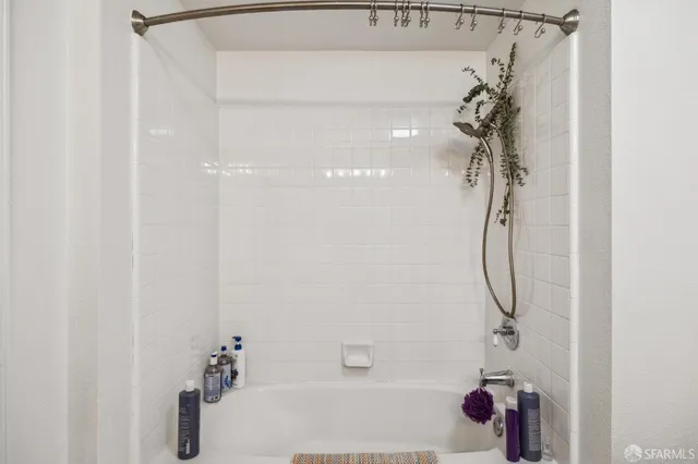 $978,000 | 415 Callippe Court, Brisbane, CA 94005