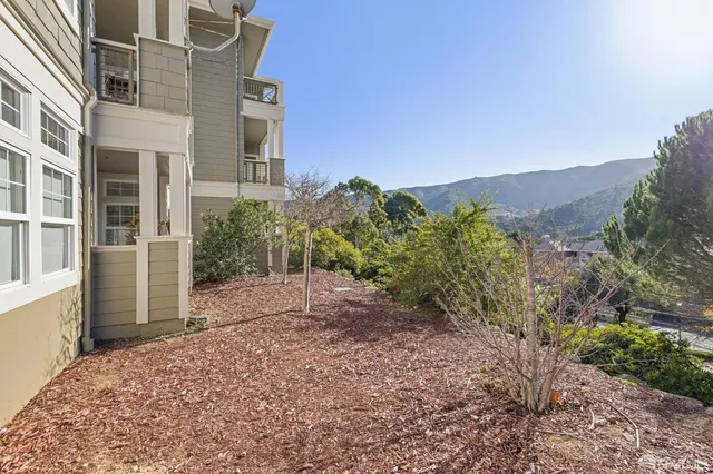 $978,000 | 415 Callippe Court, Brisbane, CA 94005