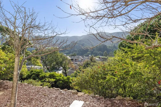 $978,000 | 415 Callippe Court, Brisbane, CA 94005