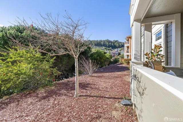 $978,000 | 415 Callippe Court, Brisbane, CA 94005