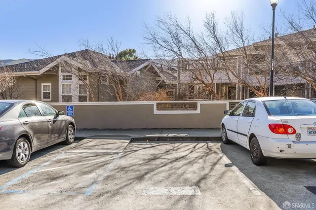 $978,000 | 415 Callippe Court, Brisbane, CA 94005